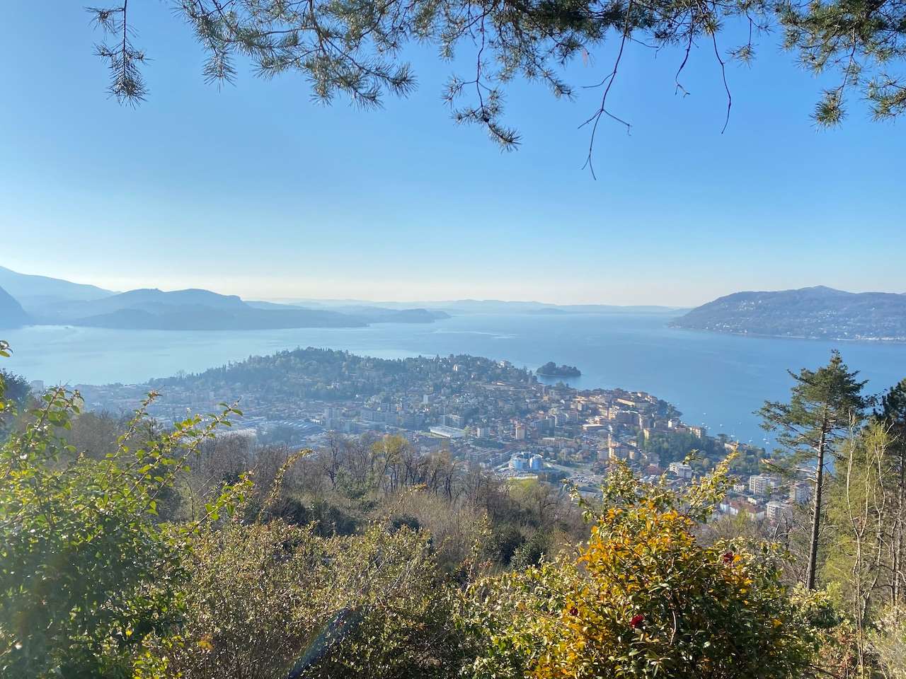 Villa con vista mozzafiato lago maggiore  e isole