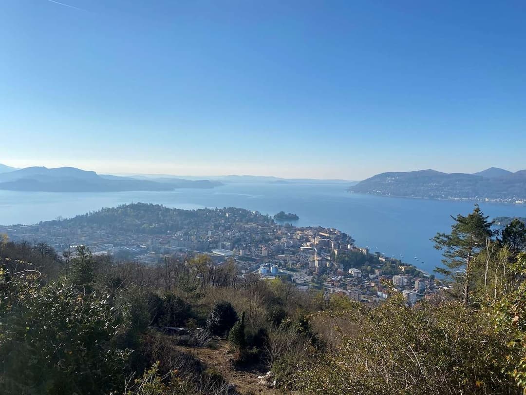 Villa con vista mozzafiato lago maggiore  e isole gallery 7