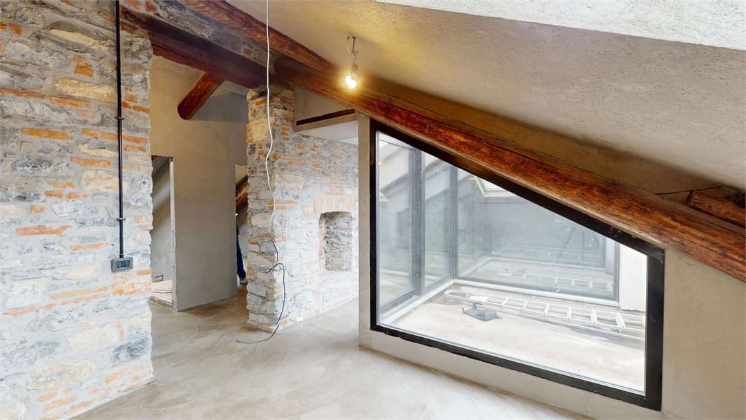 Attico in palazzo storico a COMO gallery 13
