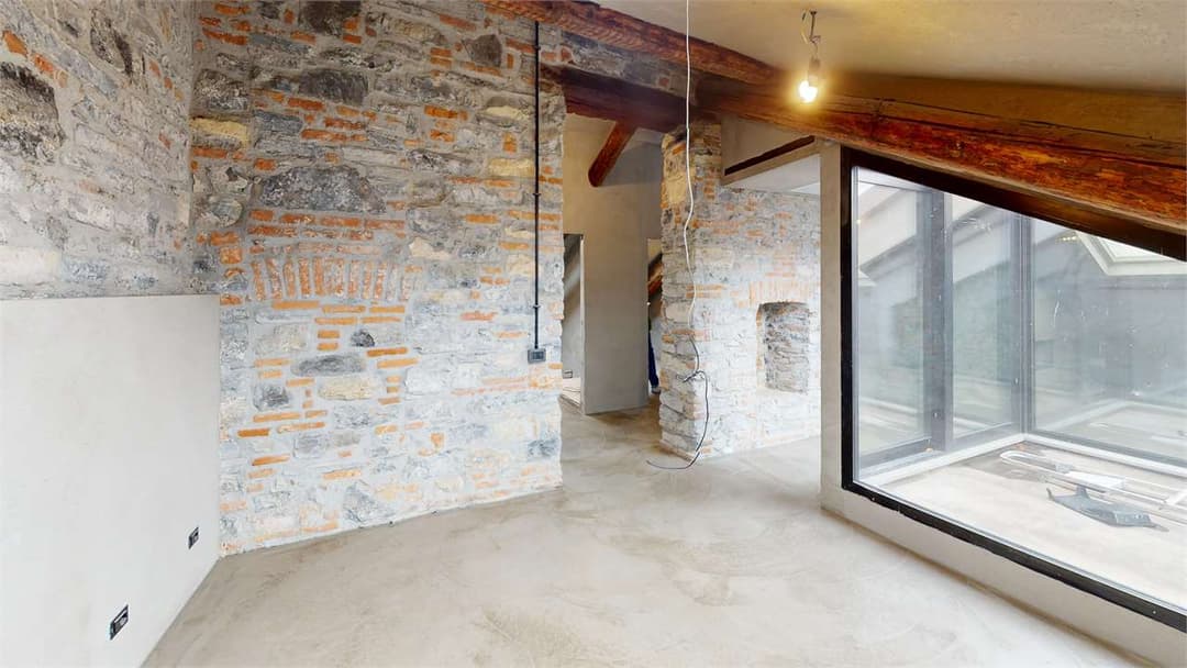 Attico in palazzo storico a COMO gallery 22