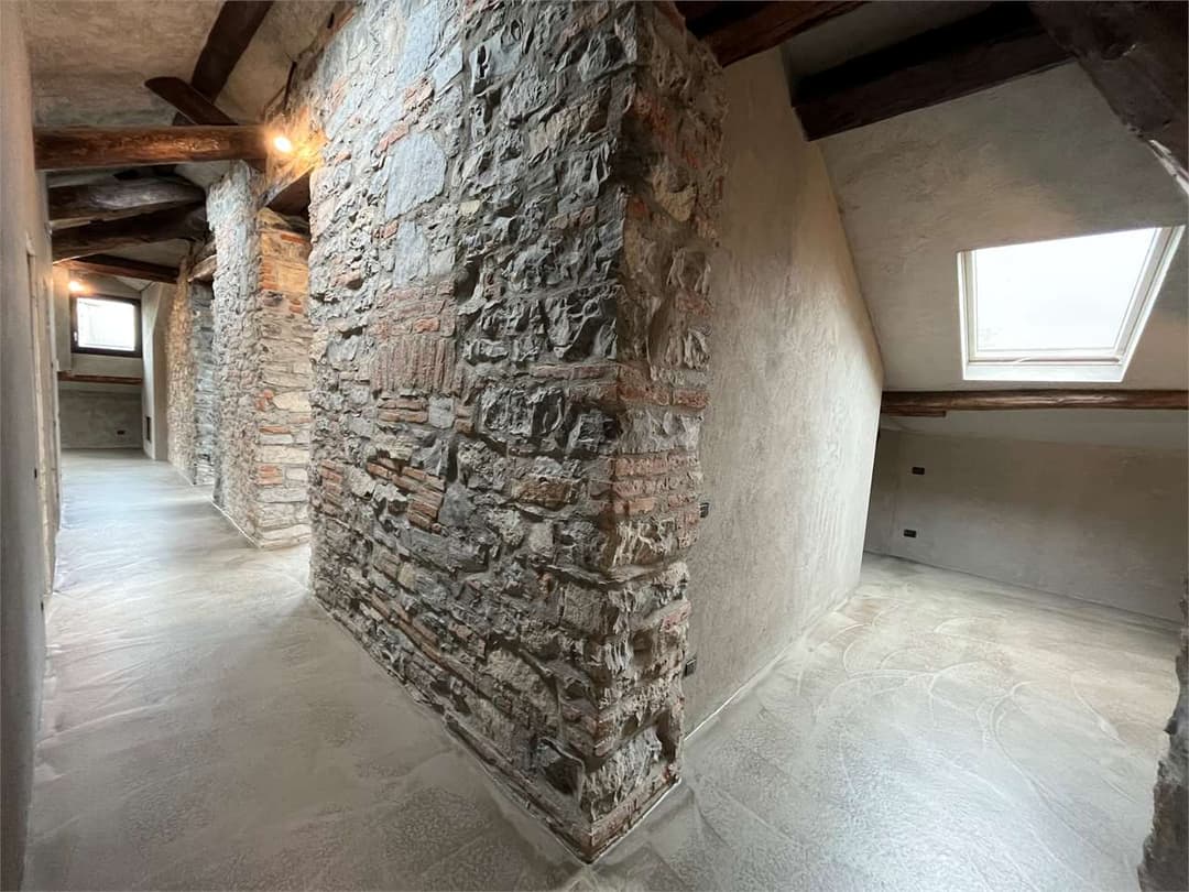 Attico in palazzo storico a COMO gallery 25