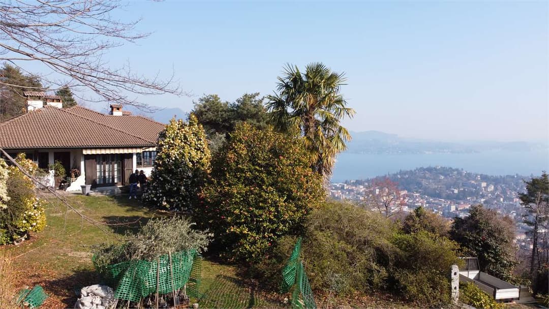 Villa con vista mozzafiato lago maggiore  e isole gallery 47