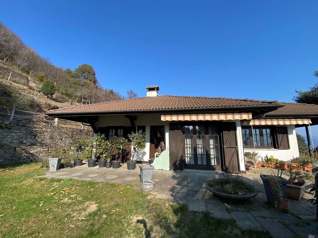 Villa con vista mozzafiato lago maggiore  e isole gallery 39