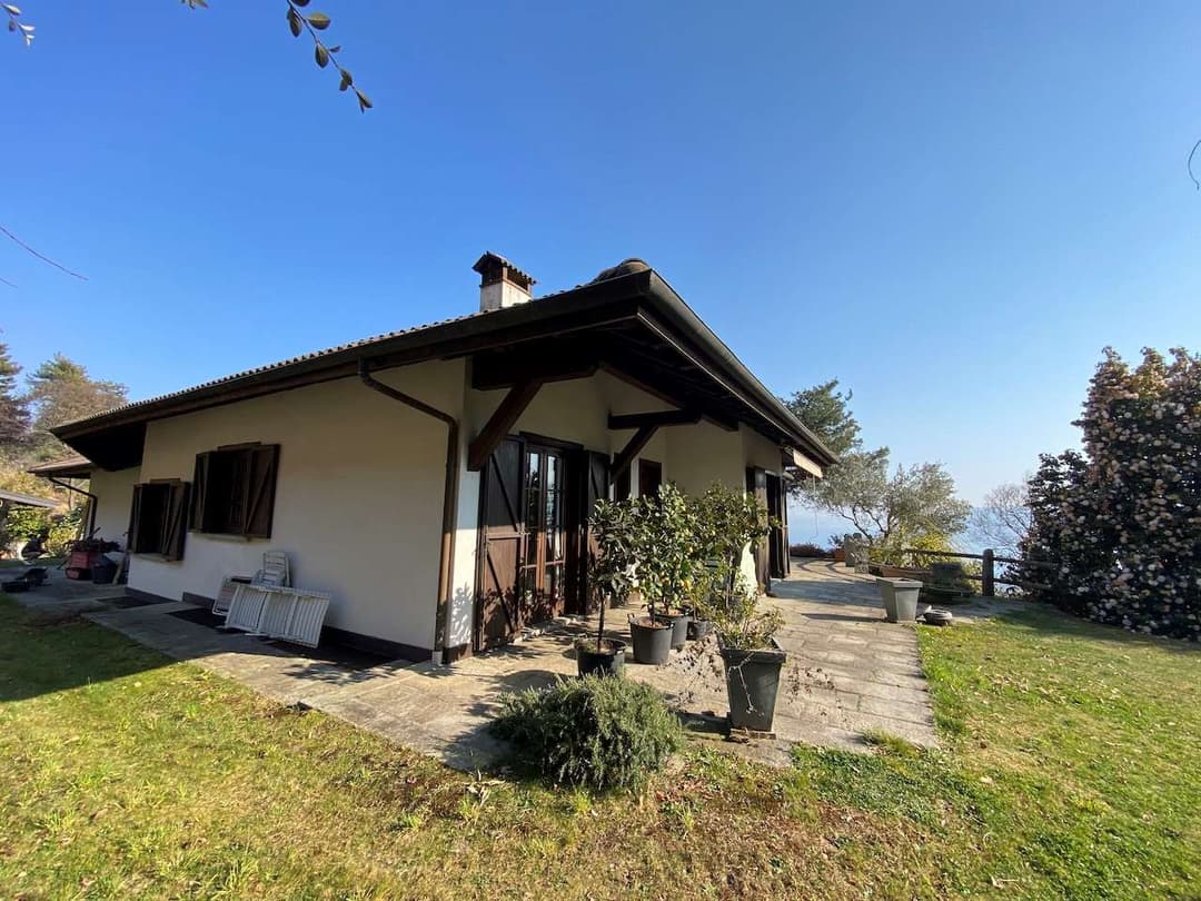 Villa con vista mozzafiato lago maggiore  e isole gallery 44