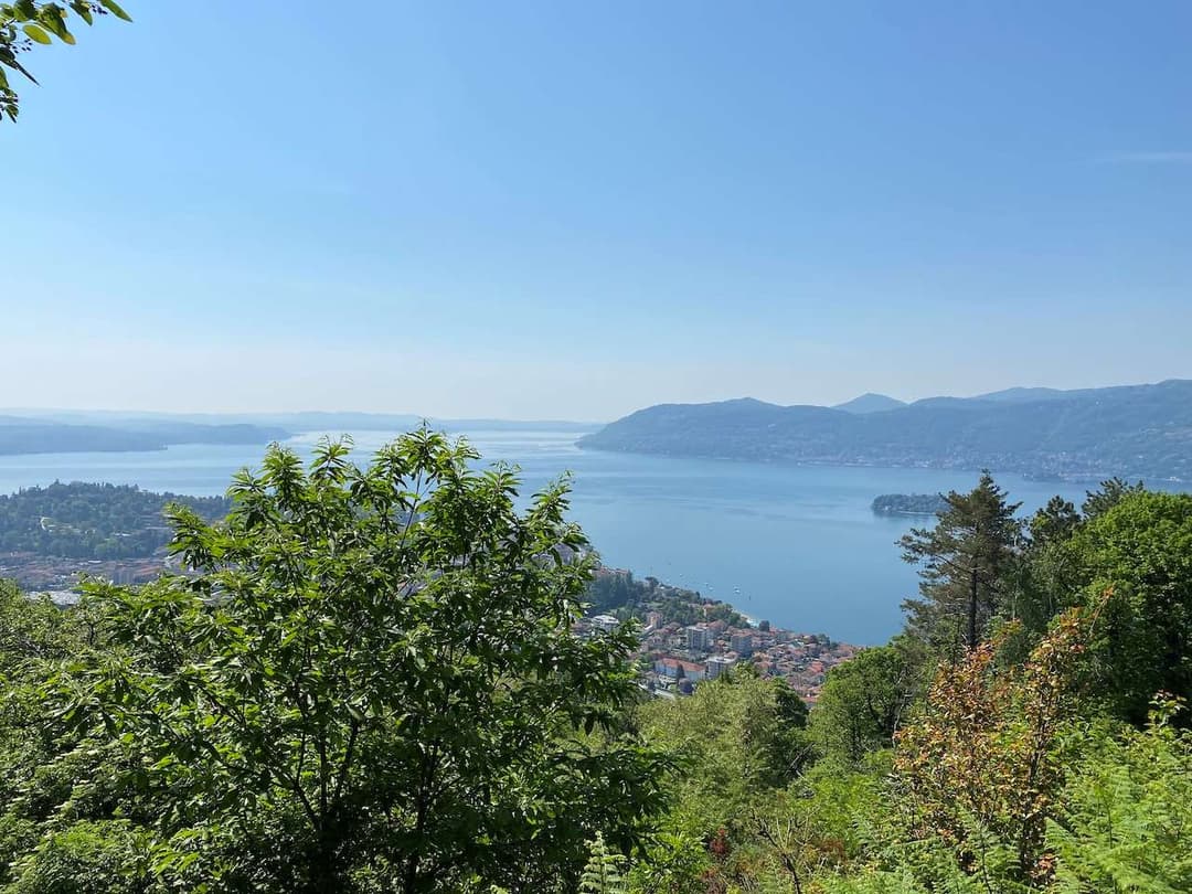 Villa con vista mozzafiato lago maggiore  e isole gallery 21