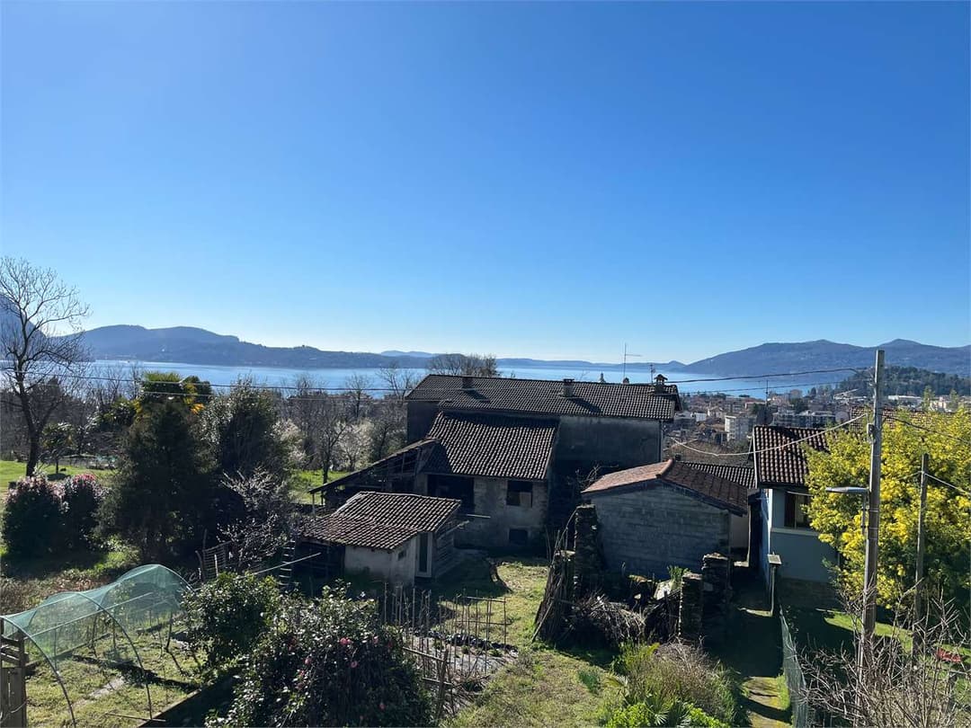 Vendita proprietà terra cielo a VERBANIA gallery 3
