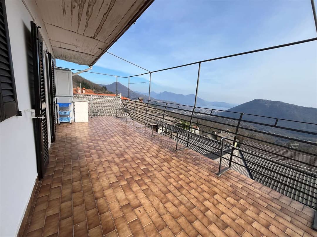 Casa indipendente a ungiasca vista lago gallery 7