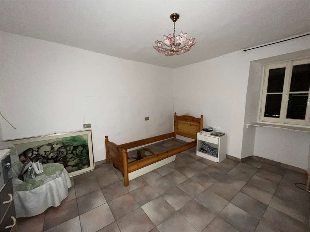 Casa indipendente a ungiasca vista lago gallery 23
