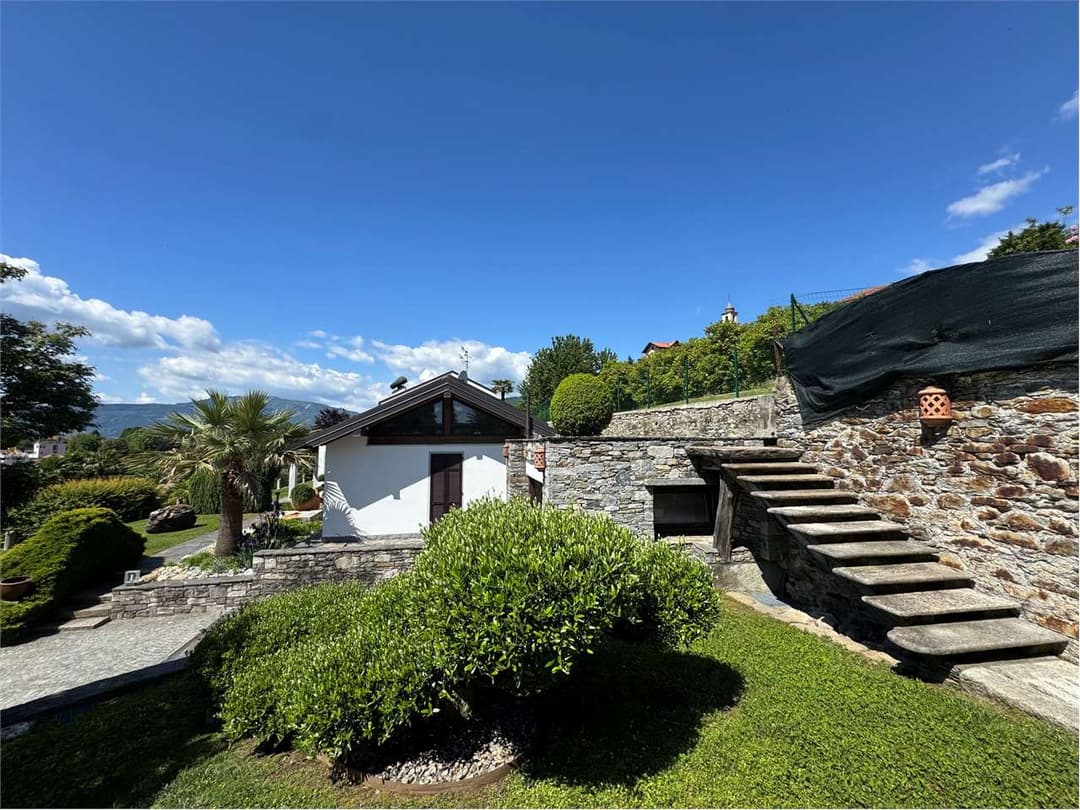 Villa con piscina e splendido parco gallery 48