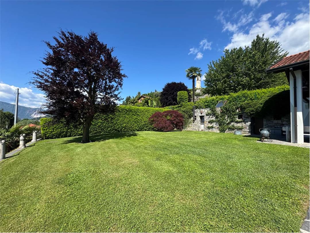 Villa con piscina e splendido parco gallery 47