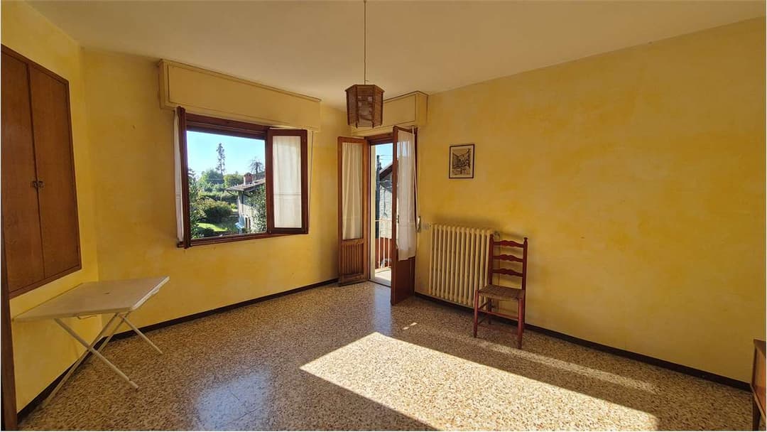 Casa indipendente di 150 mq con giardino e cantine in sasso – ampi spazi e grande potenziale gallery 26