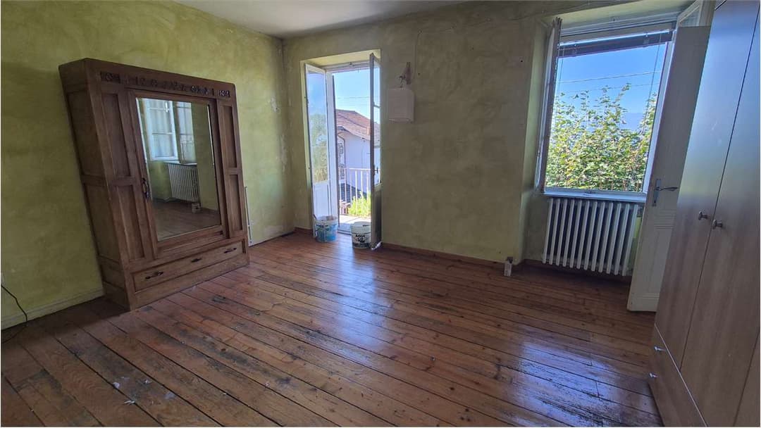 Casa indipendente di 150 mq con giardino e cantine in sasso – ampi spazi e grande potenziale gallery 10