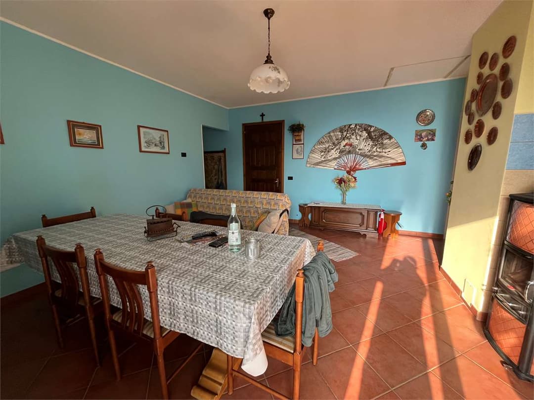 Casa indipendente con due appartamenti gallery 27