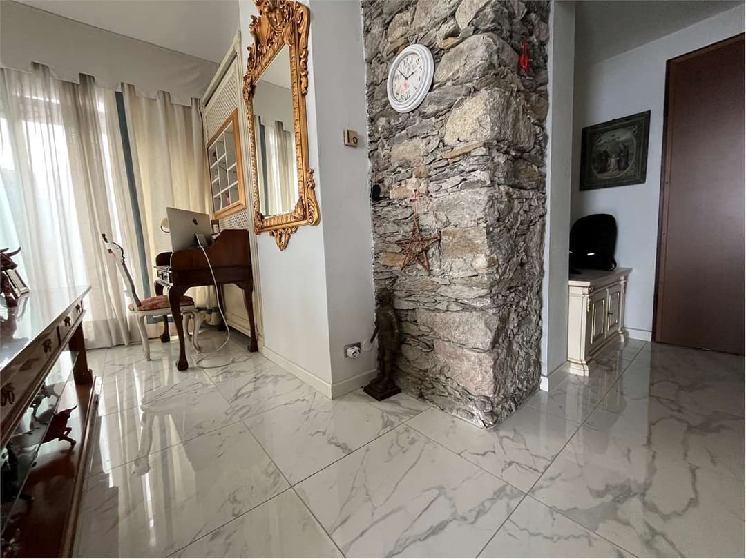 Elegante appartamento in castello vista lago BAVENO gallery 13