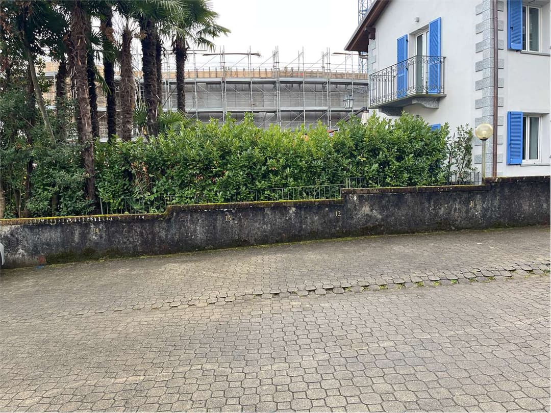 Elegante appartamento in castello vista lago BAVENO gallery 8