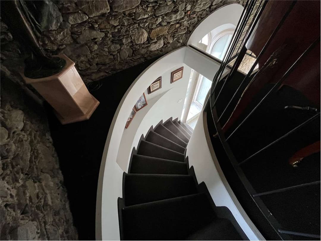 Elegante appartamento in castello vista lago BAVENO gallery 27