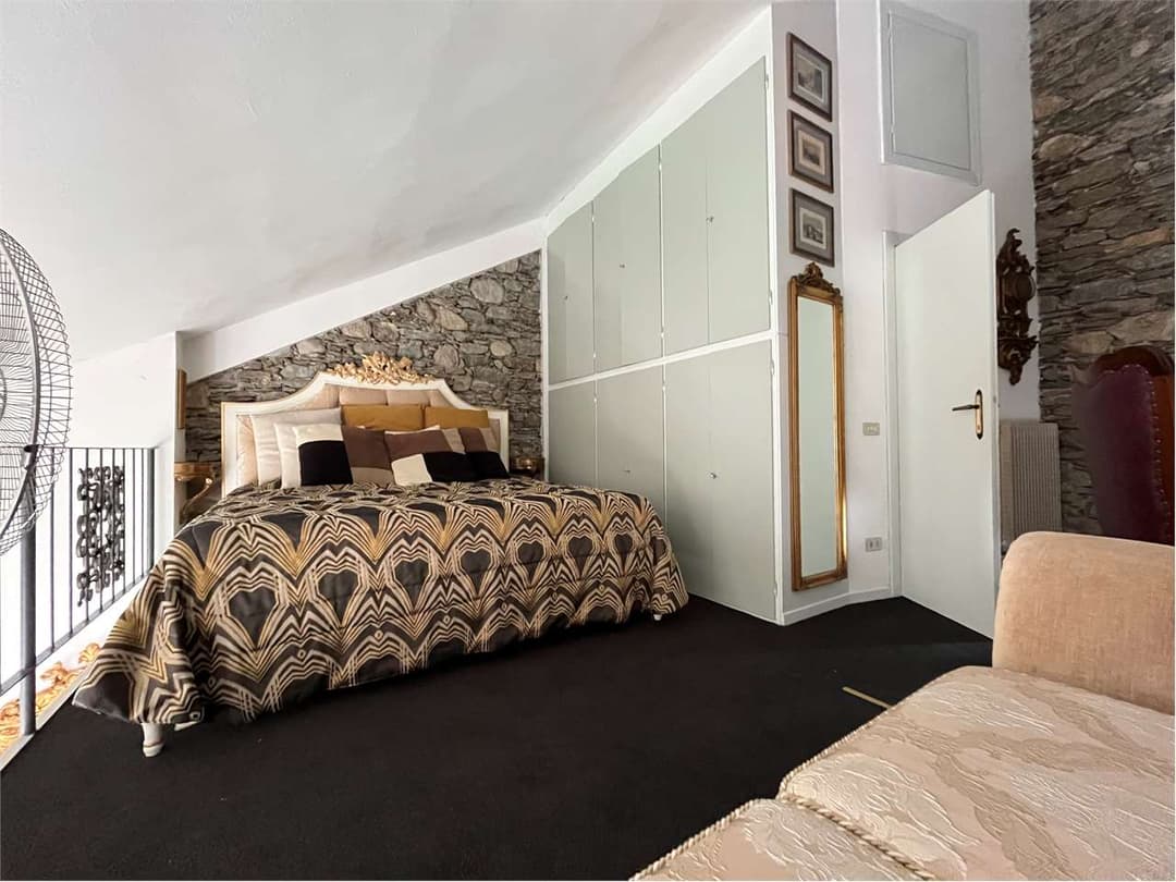 Elegante appartamento in castello vista lago BAVENO gallery 35