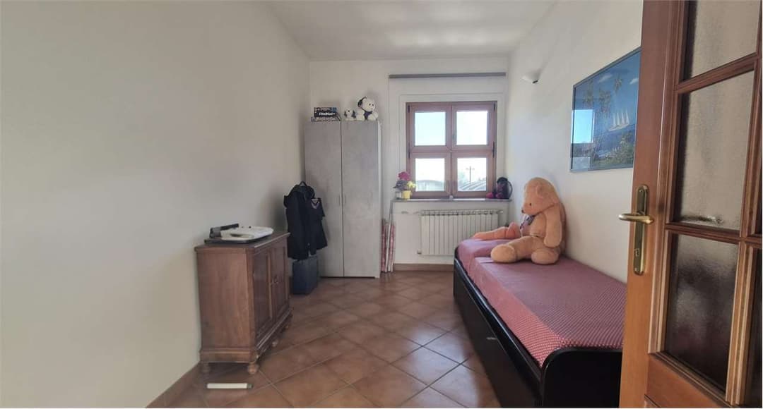 VERBANIA - possaccio: ampio trilocale di 100 mq ristrutturato e pronto da abitare gallery 4
