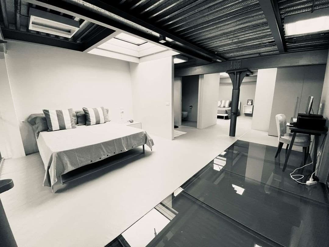Bellissimo loft vista lago gallery 37