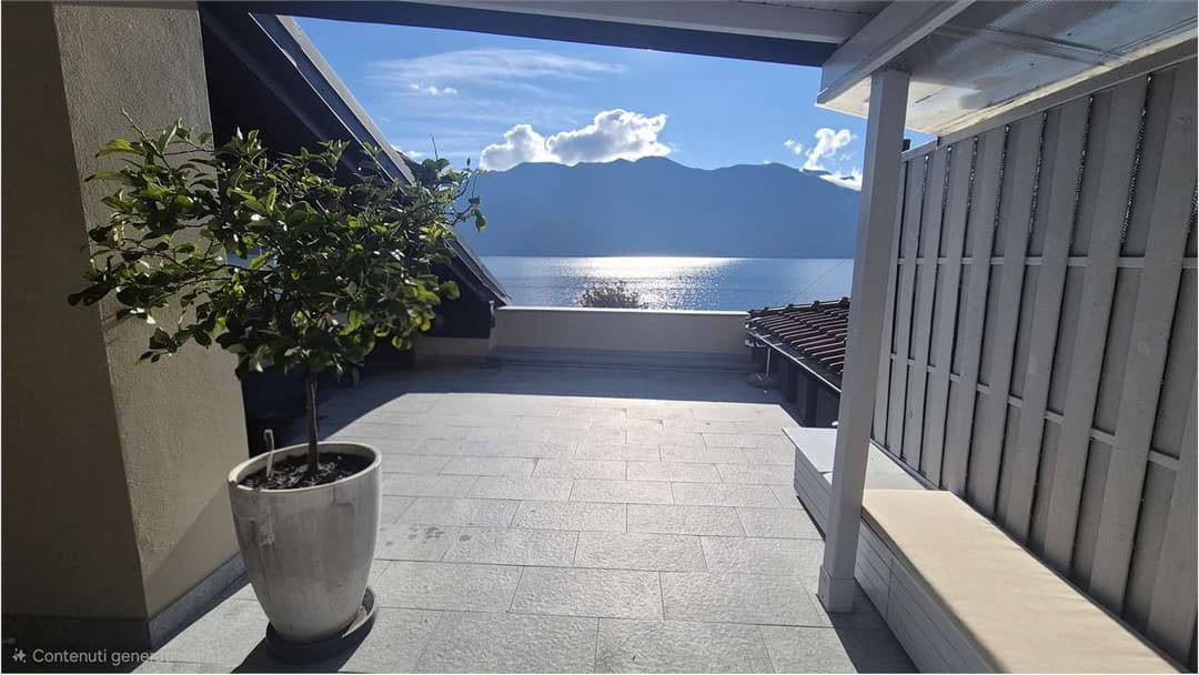 Attico panoramico con terrazzo e vista lago maggiore gallery 4