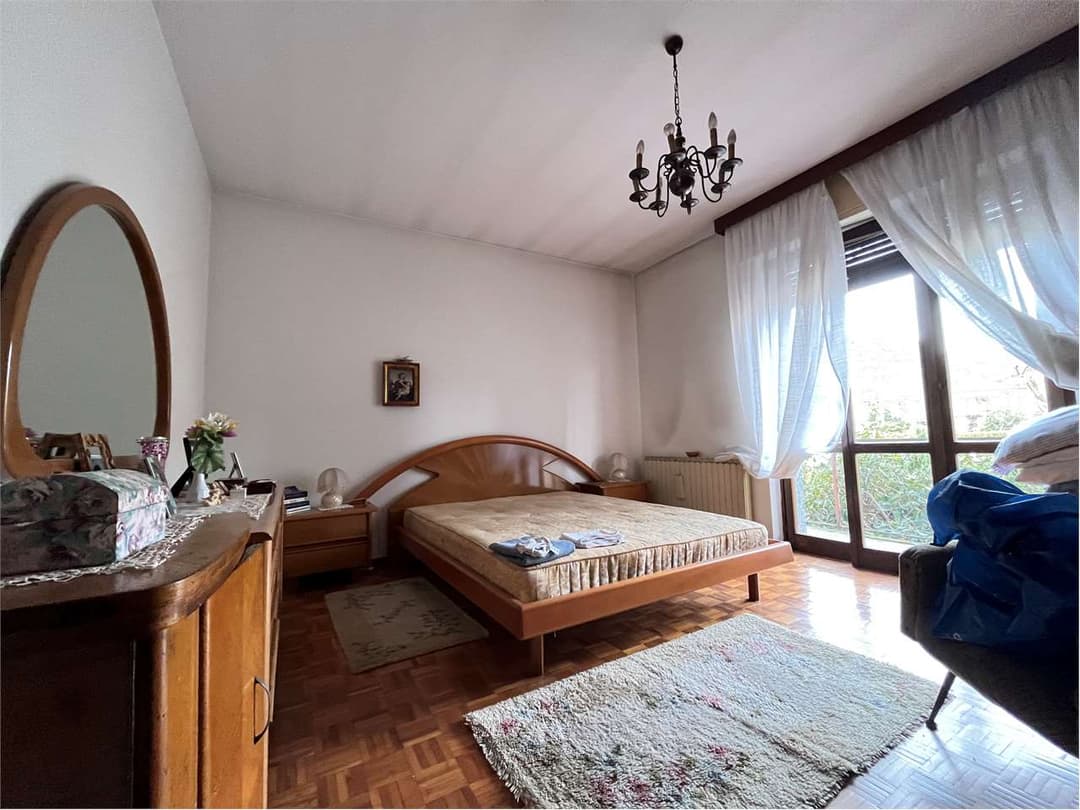Grande appartamento in villa bifamiliare gallery 21