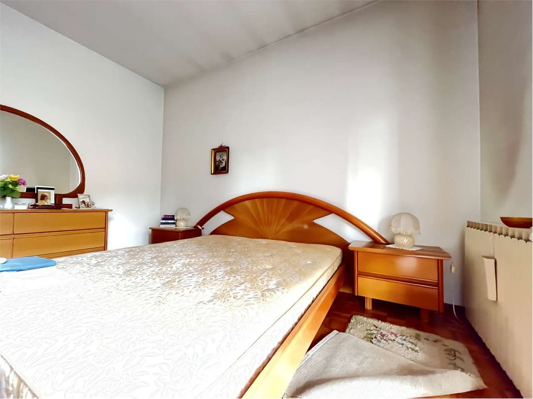 Grande appartamento in villa bifamiliare gallery 22