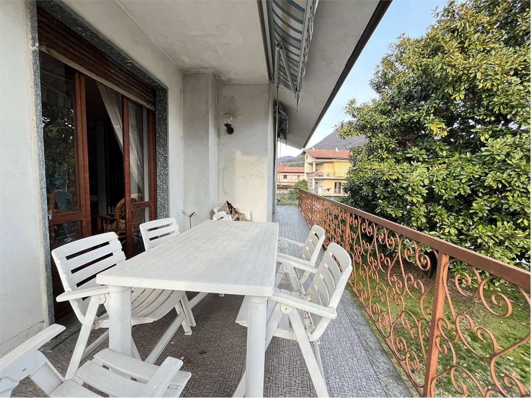 Grande appartamento in villa bifamiliare gallery 30