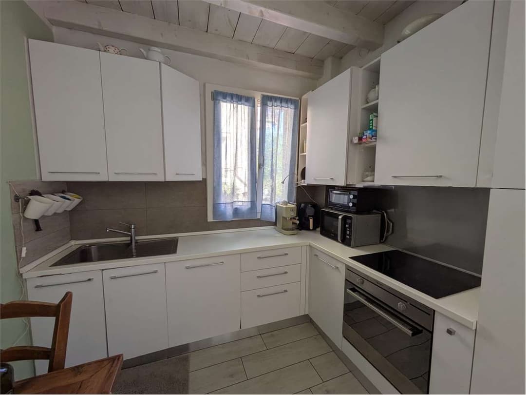 Ampia porzione di casa ristrutturata con terrazzo e mansarda trasformabile gallery 8