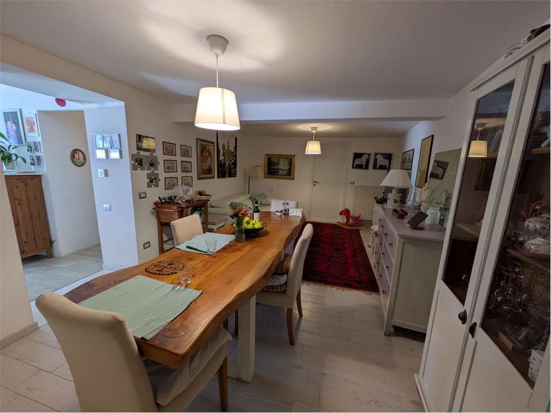 Ampia porzione di casa ristrutturata con terrazzo e mansarda trasformabile gallery 1