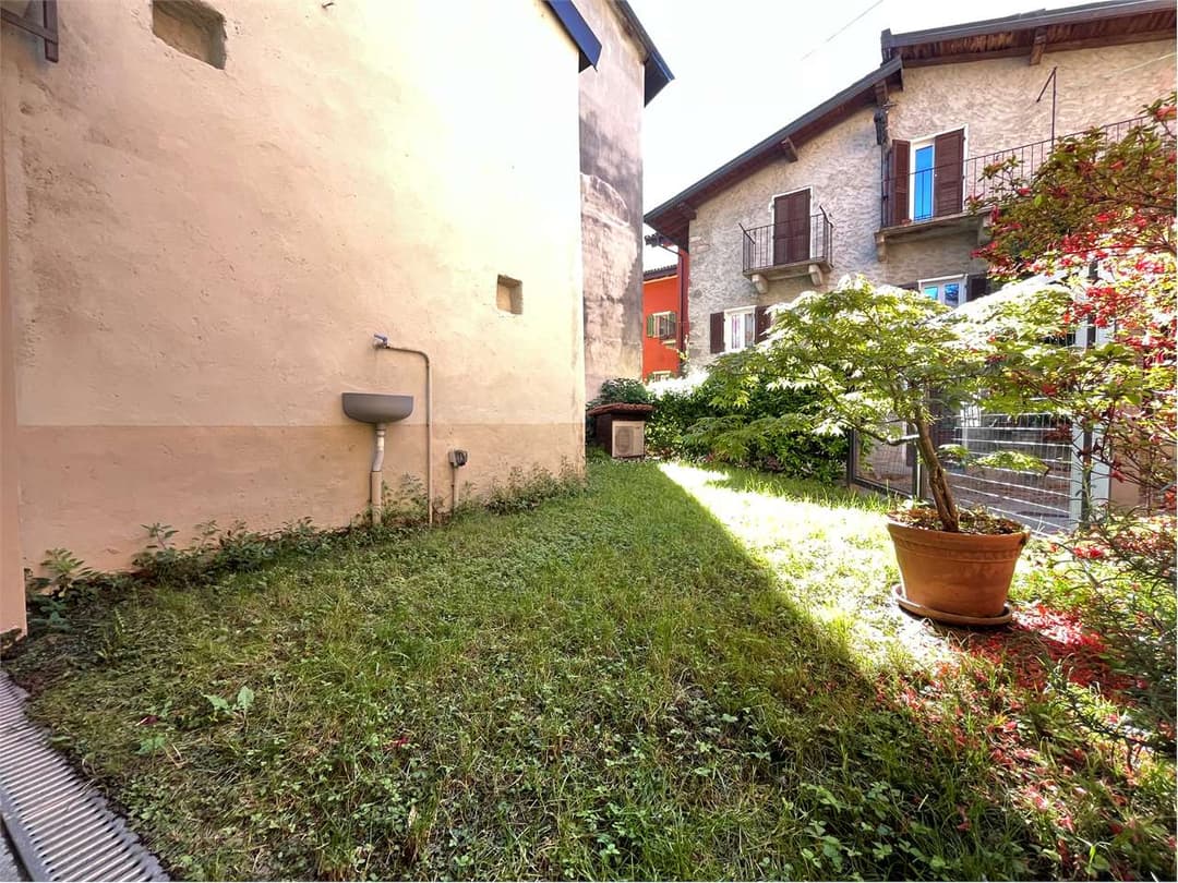 Villetta centro di suna gallery 35