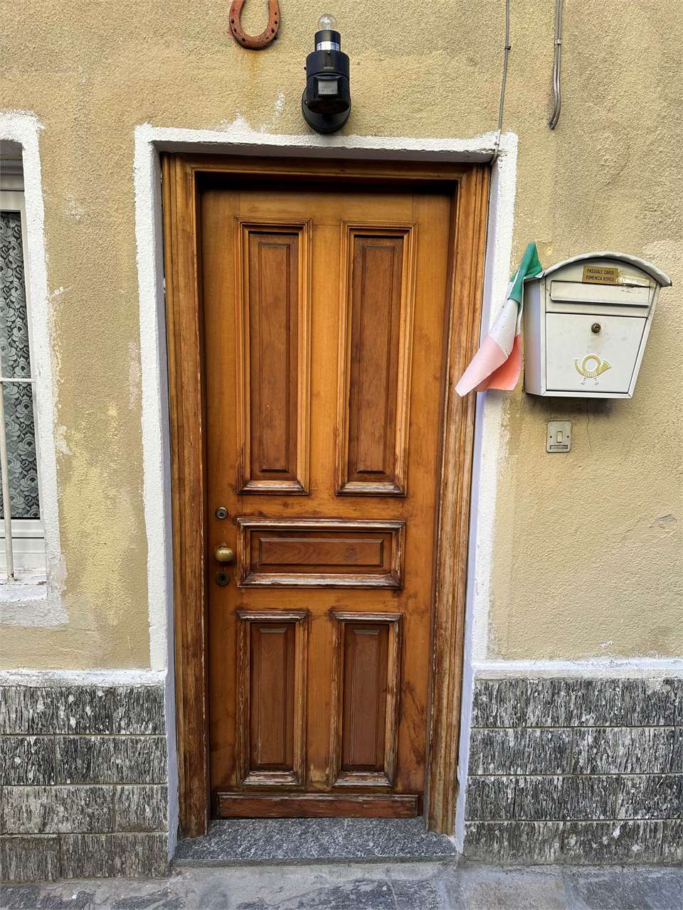 Terra cielo nel cuore del centro storico di suna gallery 5