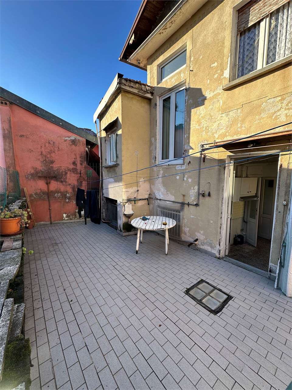 Terra cielo nel cuore del centro storico di suna gallery 21