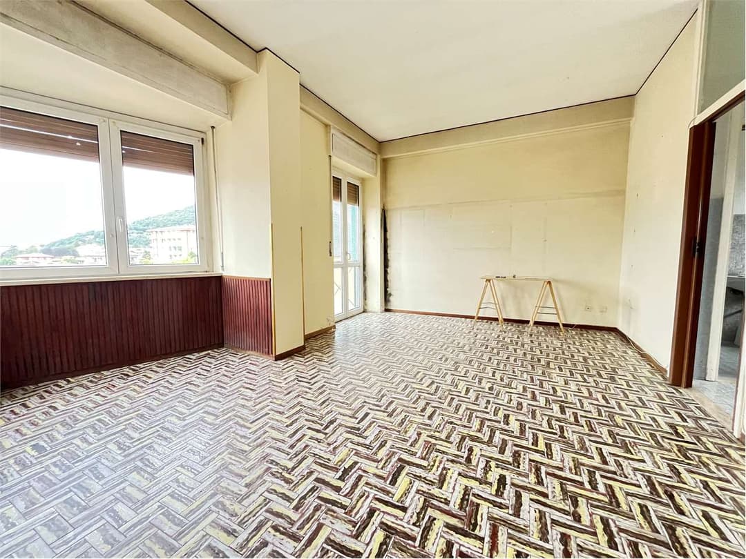 VERBANIA intra – ampio quadrilocale in pieno centro gallery 2