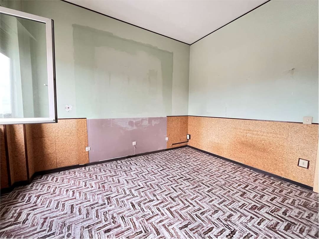 VERBANIA intra – ampio quadrilocale in pieno centro gallery 11