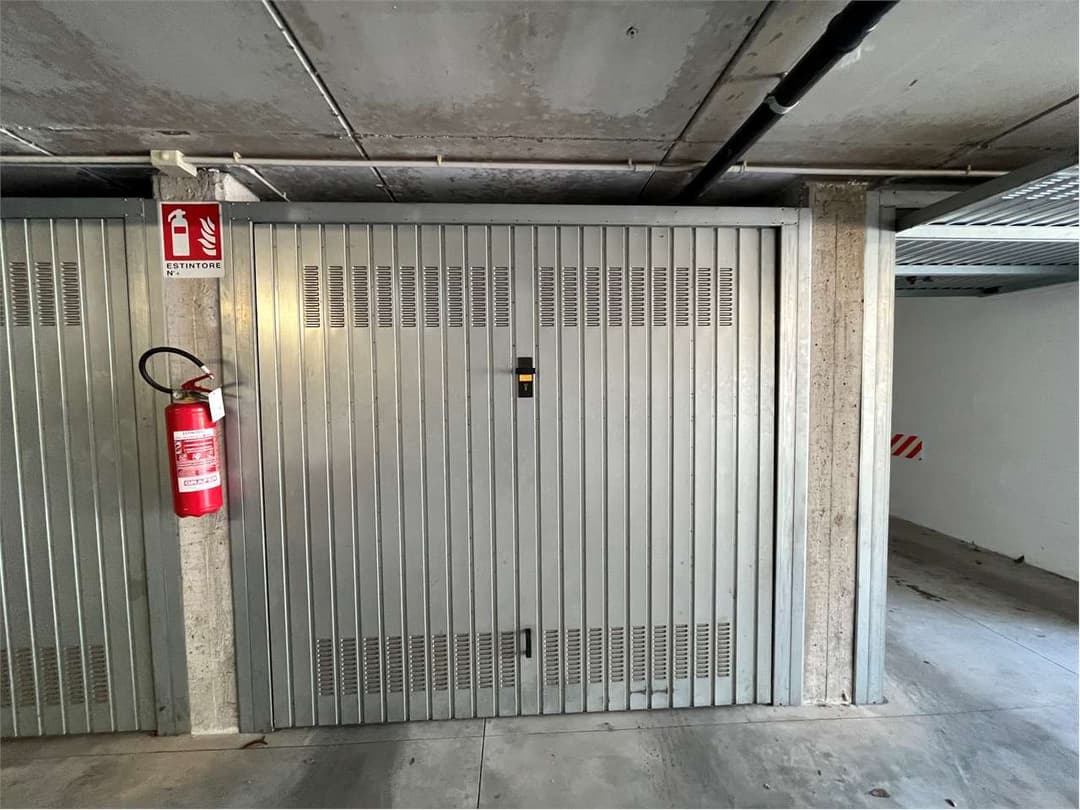 Ampio quadrilocale con giardino privato, portico, garage e cantina gallery 28