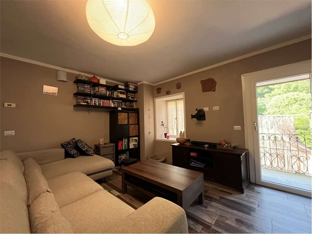 Casa semi-indipendente ristrutturata con corte privata gallery 13