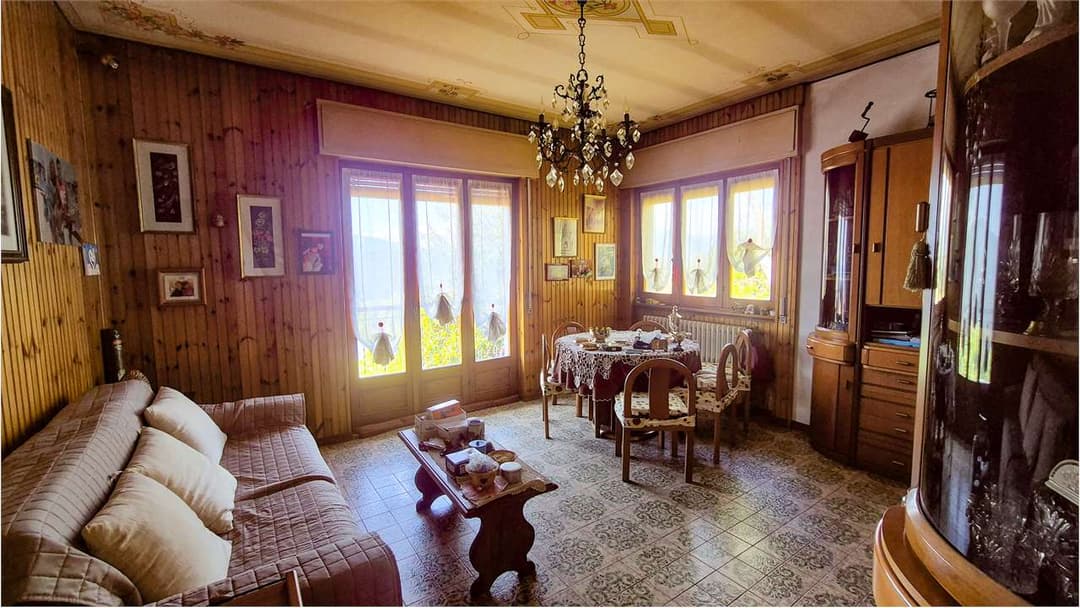 Verbania prima collina – casa indipendente con giardino privato, vista lago e garage di 38 mq gallery 1