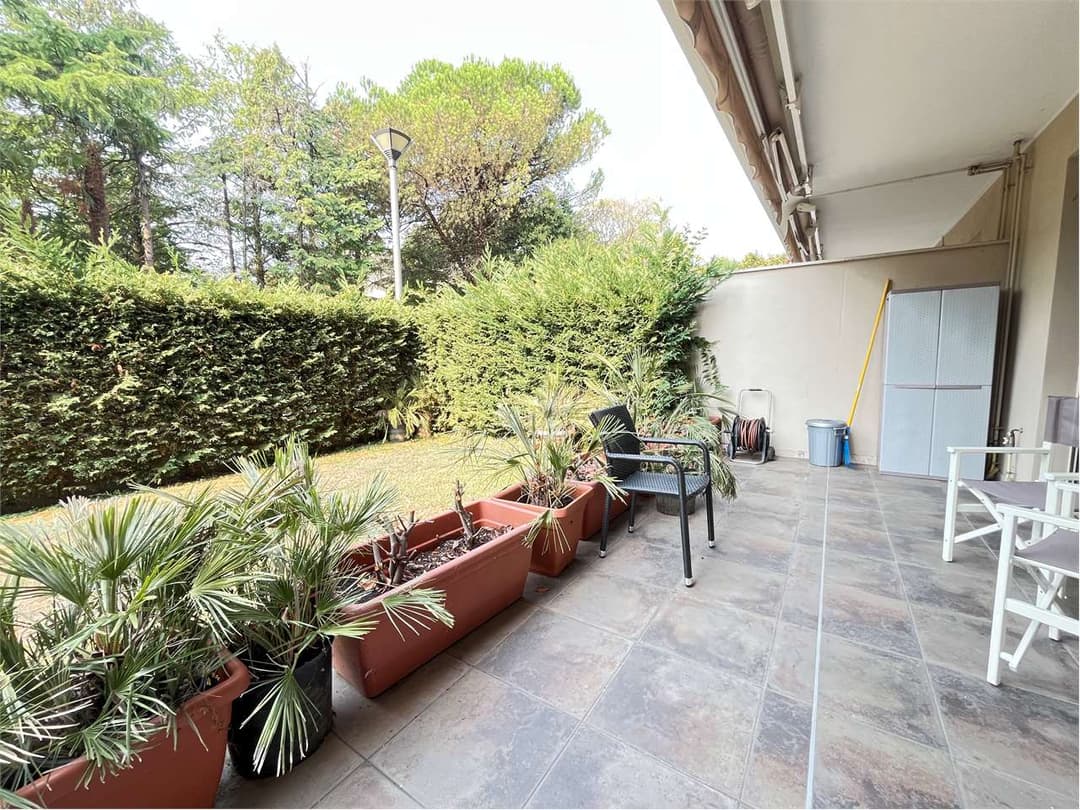 Ampio quadrilocale con giardino privato, portico, garage e cantina gallery 5
