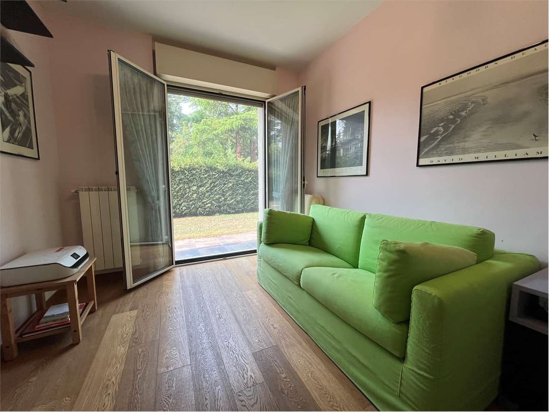 Ampio quadrilocale con giardino privato, portico, garage e cantina gallery 27