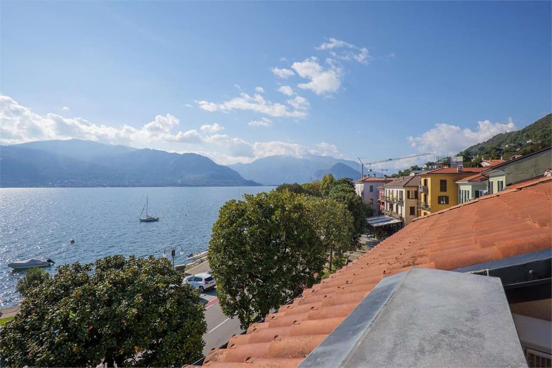 VERBANIA suna – fronte lago | una vera rarita’, un'autentica emozione sul lago maggiore gallery 2