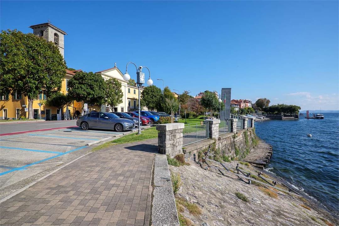 VERBANIA suna – fronte lago | una vera rarita’, un'autentica emozione sul lago maggiore gallery 11