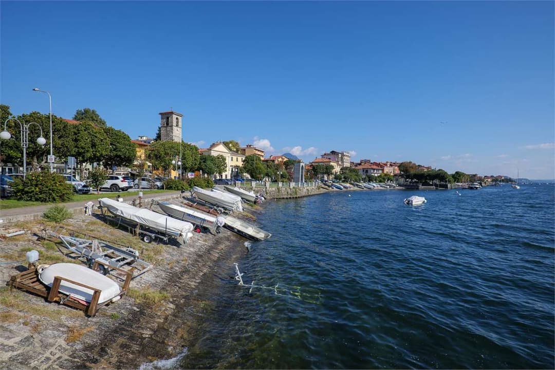 VERBANIA suna – fronte lago | una vera rarita’, un'autentica emozione sul lago maggiore gallery 10