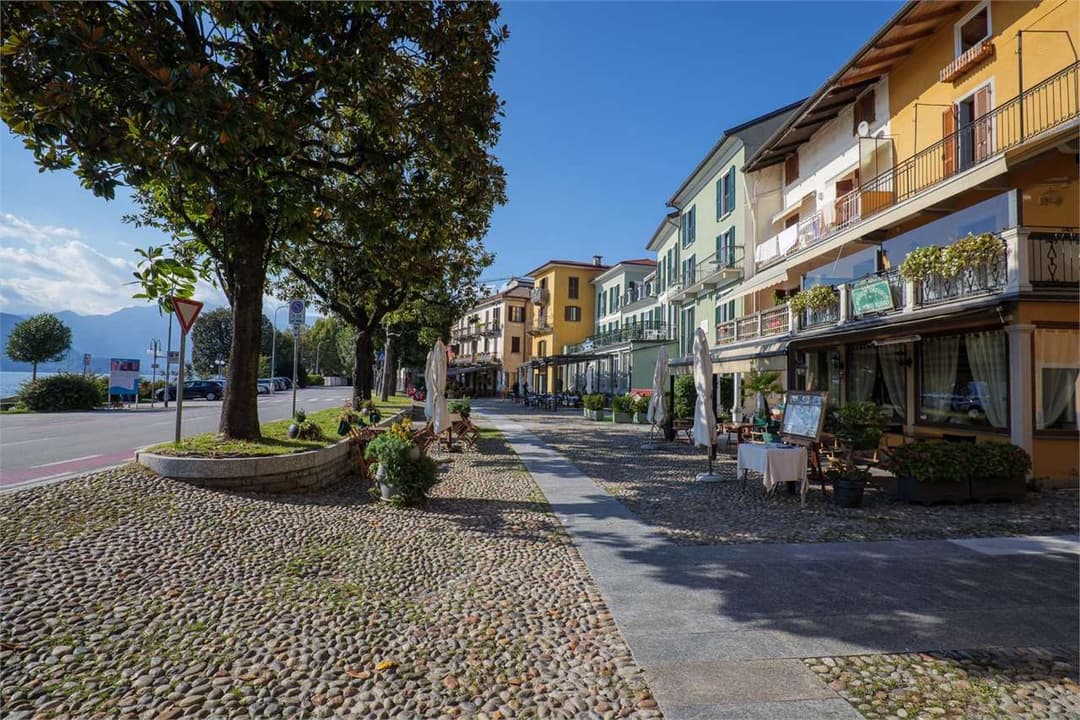 VERBANIA suna – fronte lago | una vera rarita’, un'autentica emozione sul lago maggiore gallery 8